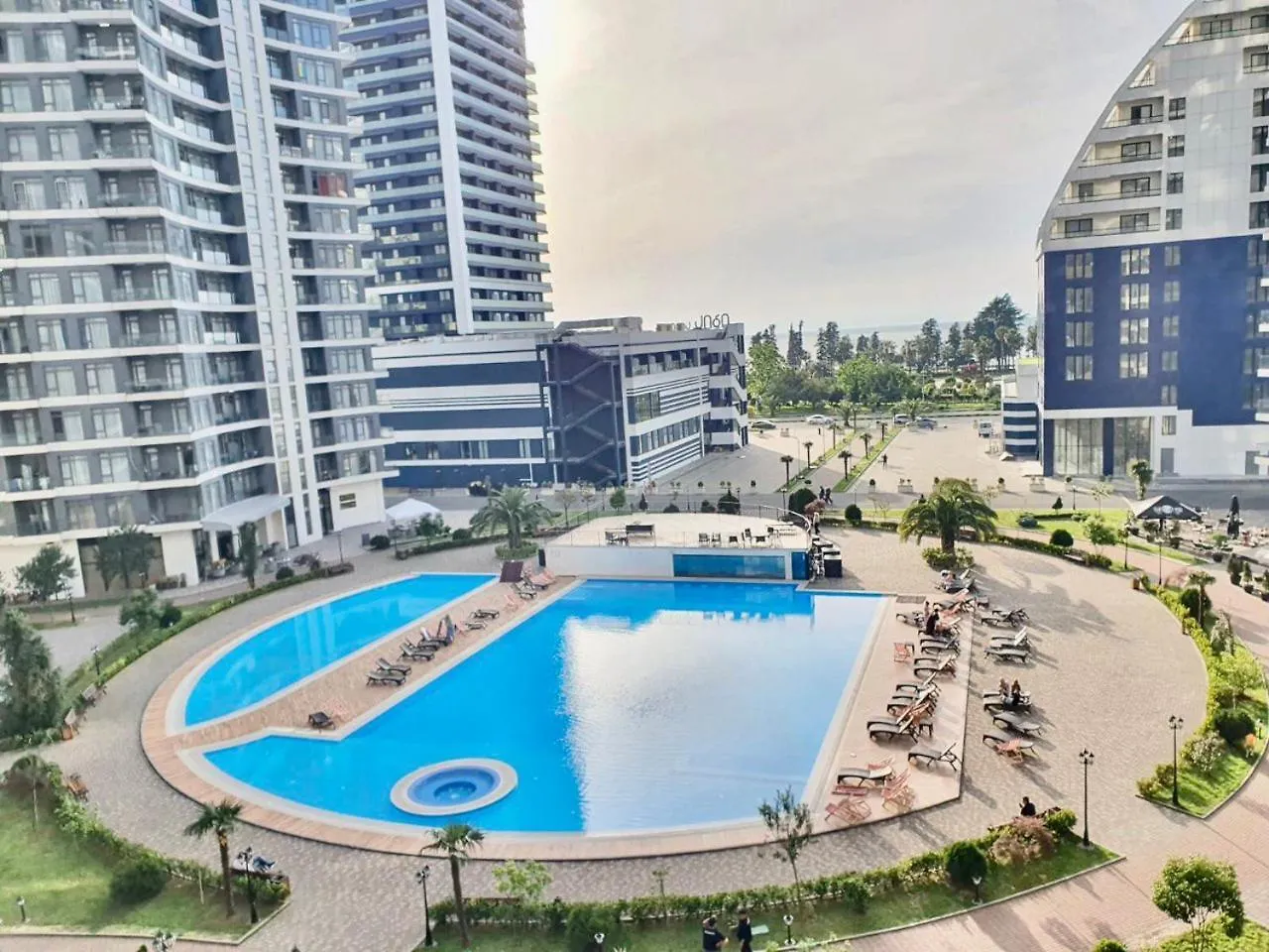 Вид На Закат, Море И Бассейн Batumi Georgia